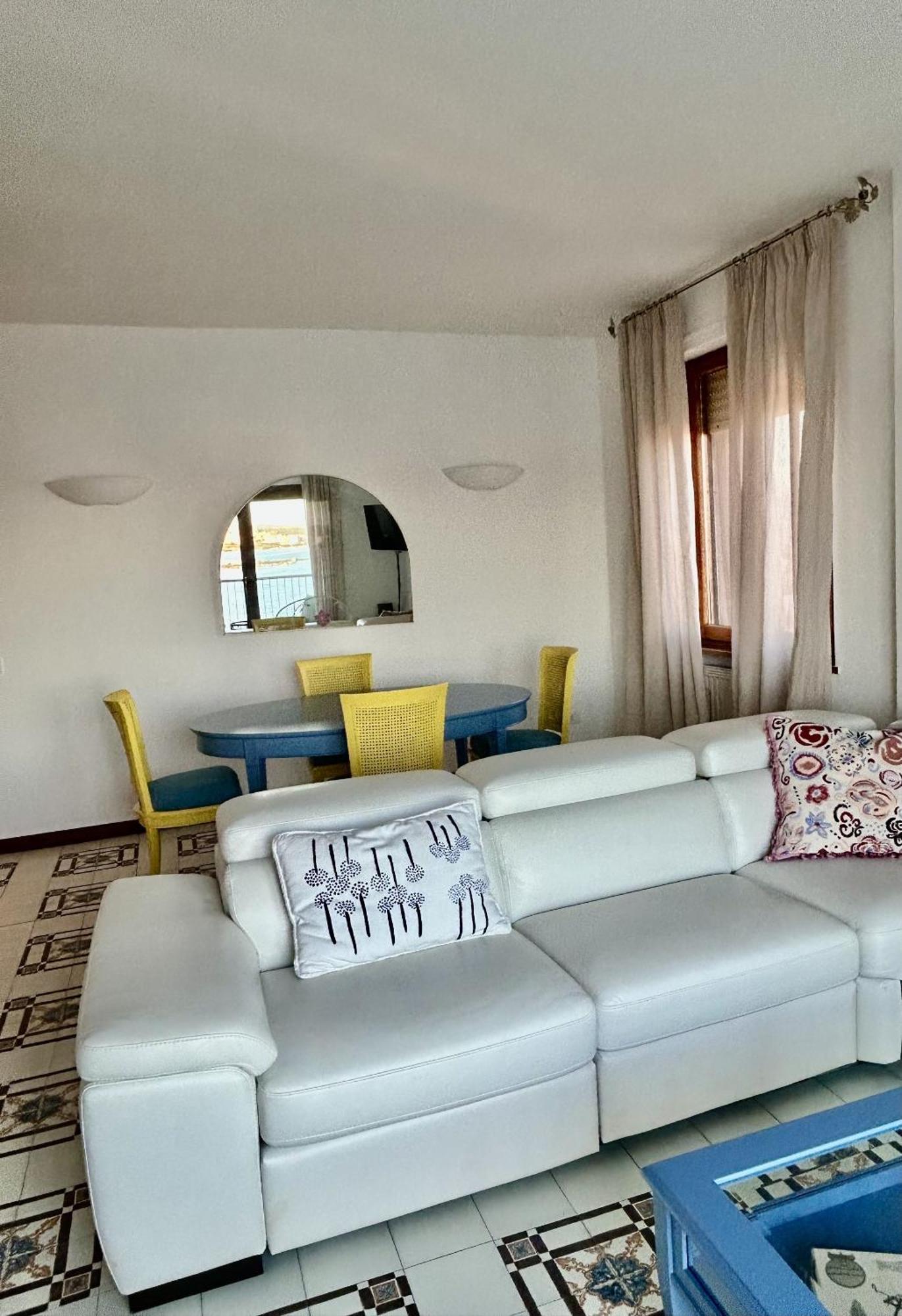 Mv Home Олбия Екстериор снимка